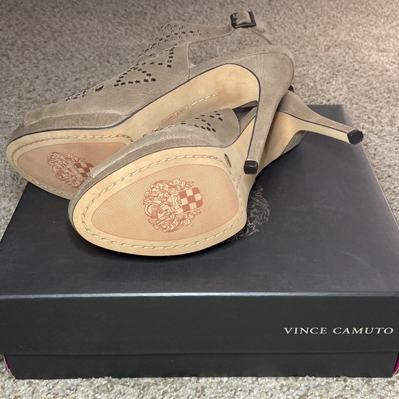 Vince Camuto Cassi Shoe, SZ 10, NEW - Picture 7 of 7